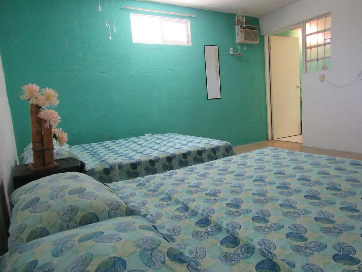 Casa Flores Cancun 호텔